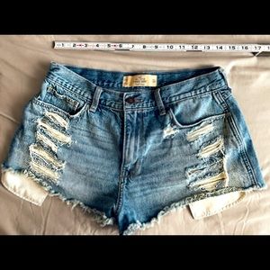 Hollister high rise vintage shorts size 11/30